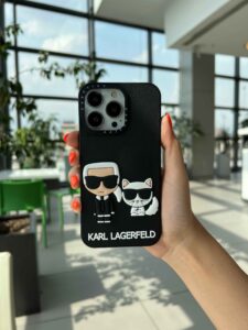 قاب Karl Lagerfeld برجسته کارل و گربه